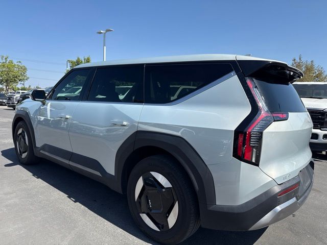 Used 2024 Kia EV9 Light L/R with VIN KNDAB5S14R6033529 for sale in Chino, CA