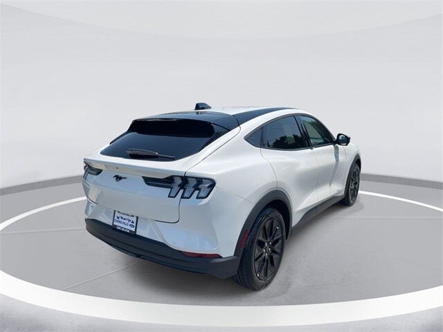 2025 Ford Mustang Mach-E Select photo 4