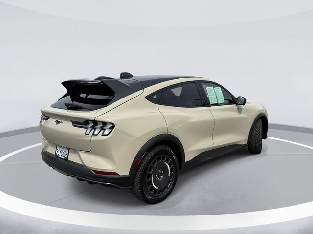 2025 Ford Mustang Mach-E GT photo 4