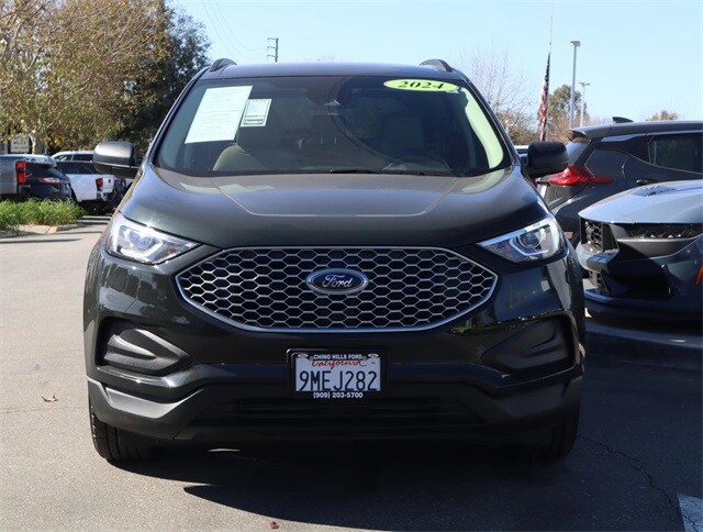 2024 Ford Edge SE photo 2