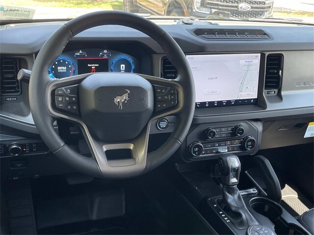 2025 Ford Bronco Badlands photo 2