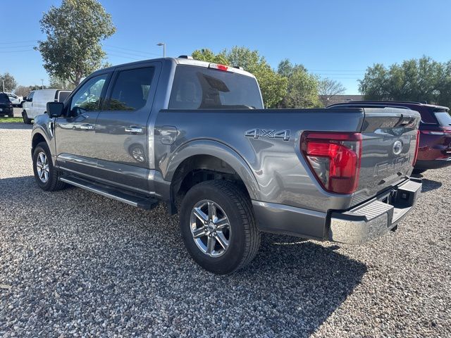 2024 Ford F-150 XLT photo 2