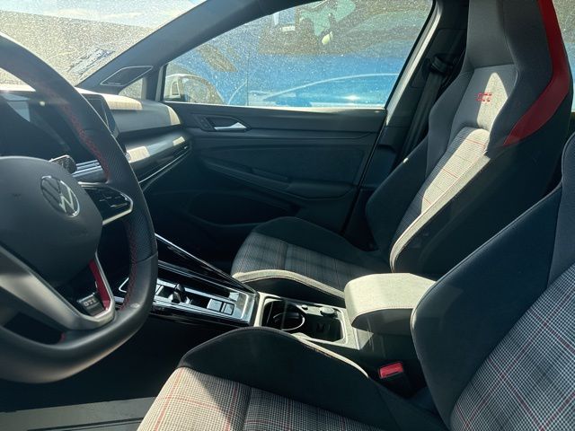 2024 Volkswagen Golf GTI 2.0T SE photo 6