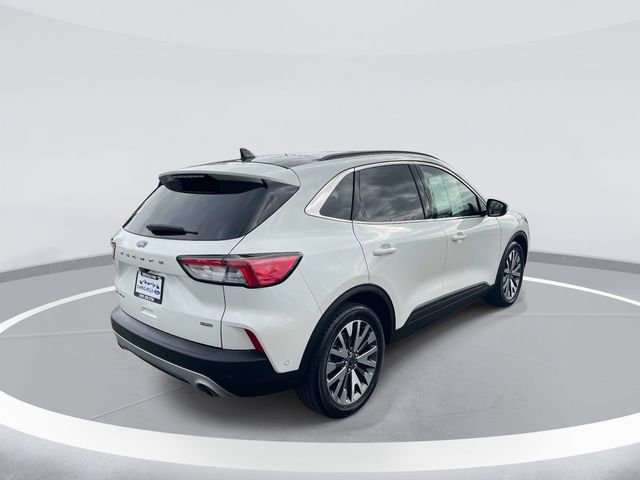2020 Ford Escape Hybrid Titanium photo 4