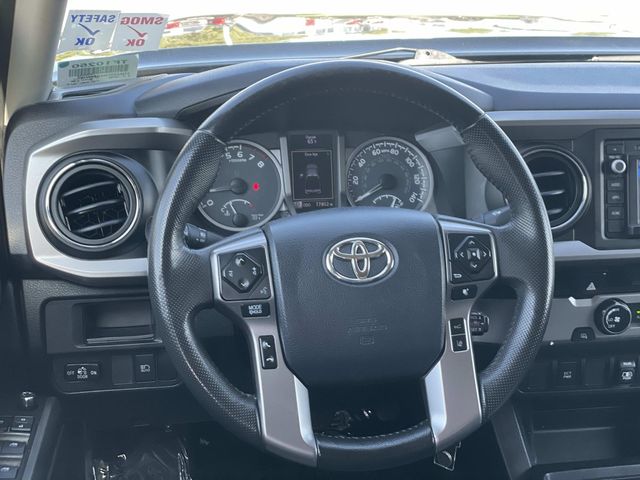 2018 Toyota Tacoma SR5 photo 3