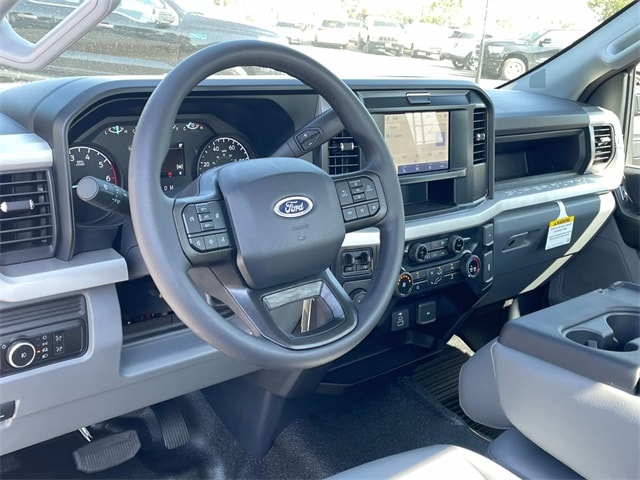 2025 Ford F-250 Super Duty XL