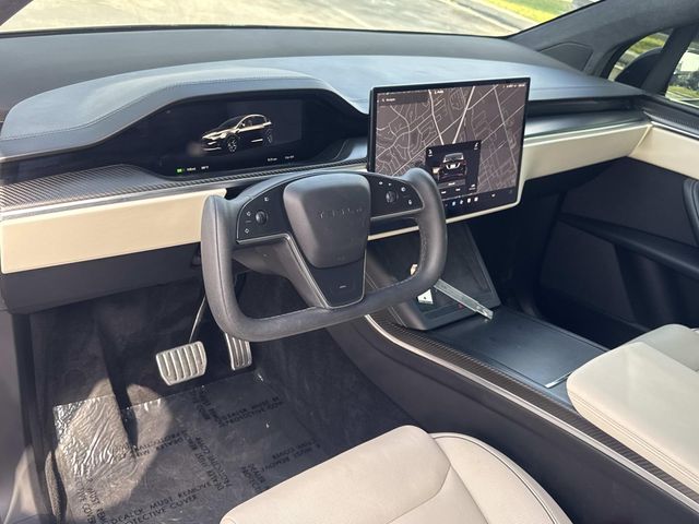 2022 Tesla Model X Plaid photo 5