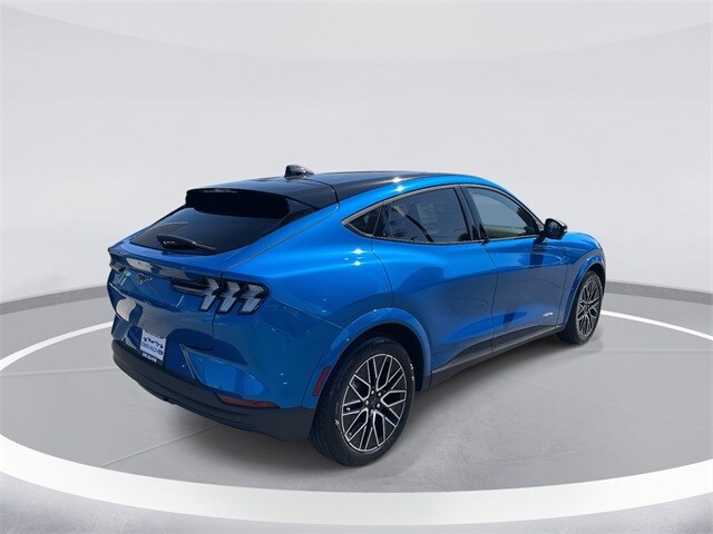 2025 Ford Mustang Mach-E Premium photo 4
