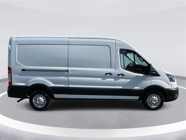 2023 Ford Transit photo 2