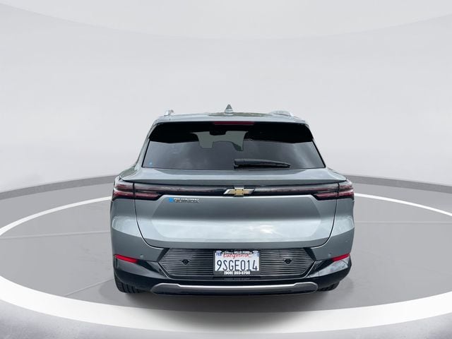 2025 Chevrolet Equinox EV LT photo 5