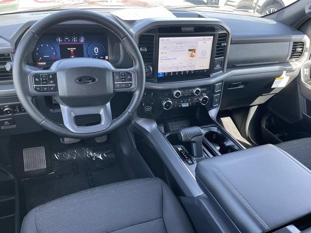 2025 Ford F-150 XLT photo 6