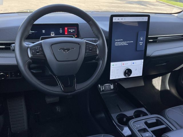 2025 Ford Mustang Mach-E Select photo 6