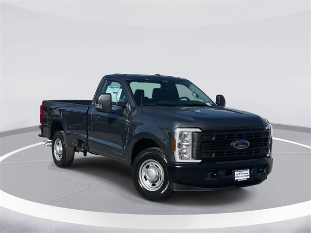 2026 Ford F-350 Super Duty XL's photo