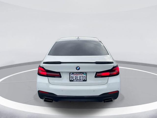 2021 BMW 5 Series 530i photo 4