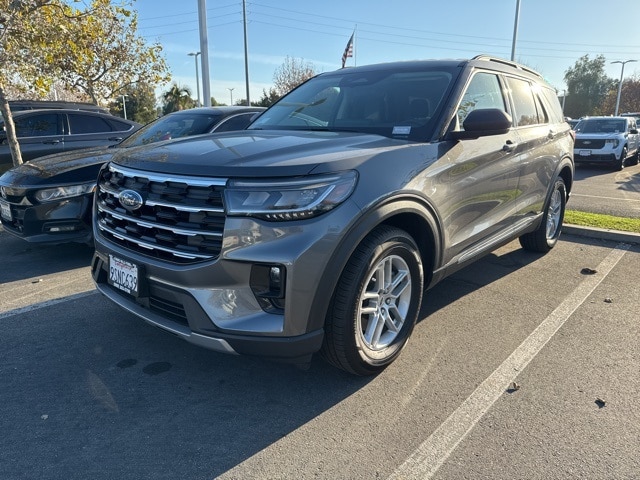 2025 Ford Explorer Active's photo