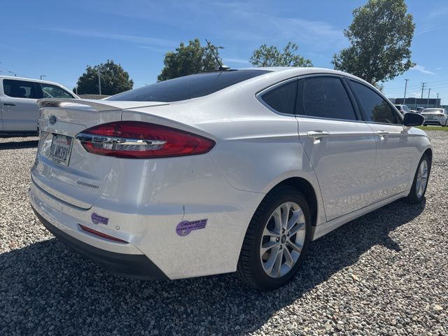 2019 Ford Fusion Energi Titanium photo 3