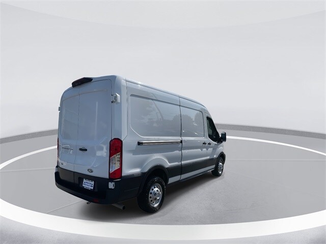 2023 Ford Transit photo 3