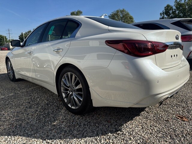 2024 Infiniti Q50 LUXE photo 2