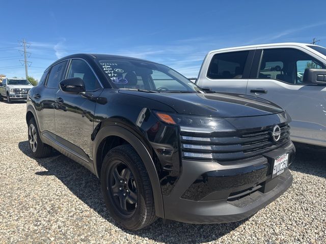 2025 Nissan Kicks SV photo 4