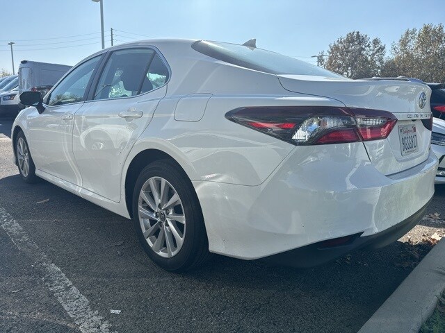 2023 Toyota Camry LE photo 2