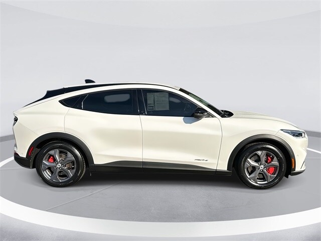 2023 Ford Mustang Mach-E Select photo 3