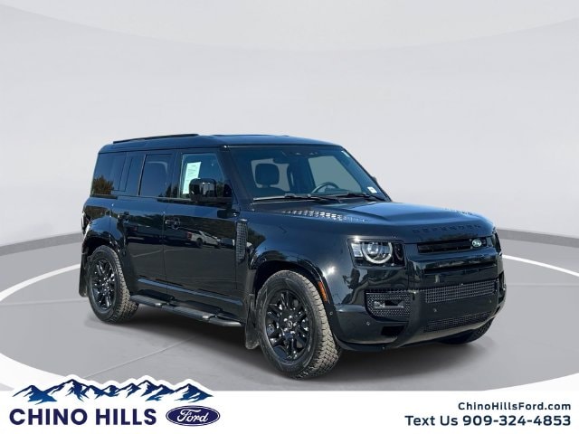 2025 Land Rover Defender X-Dynamic SE