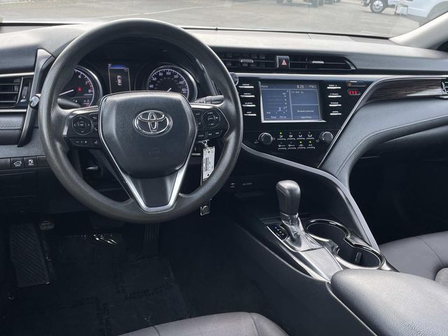 2019 Toyota Camry LE photo 6