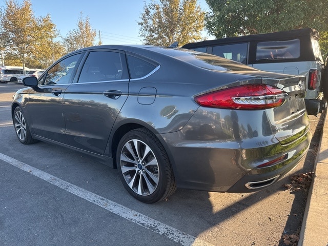 Used 2019 Ford Fusion SE with VIN 3FA6P0T9XKR203051 for sale in Chino, CA