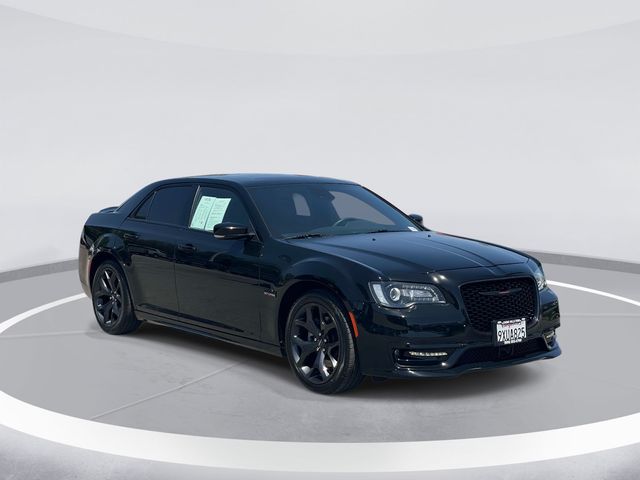 2022 Chrysler 300 S's photo