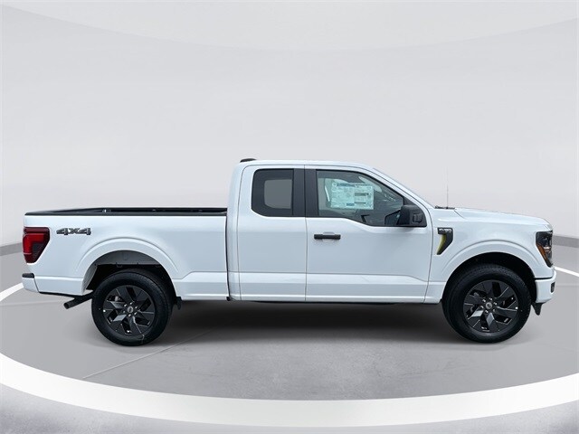 2025 Ford F-150 STX photo 3