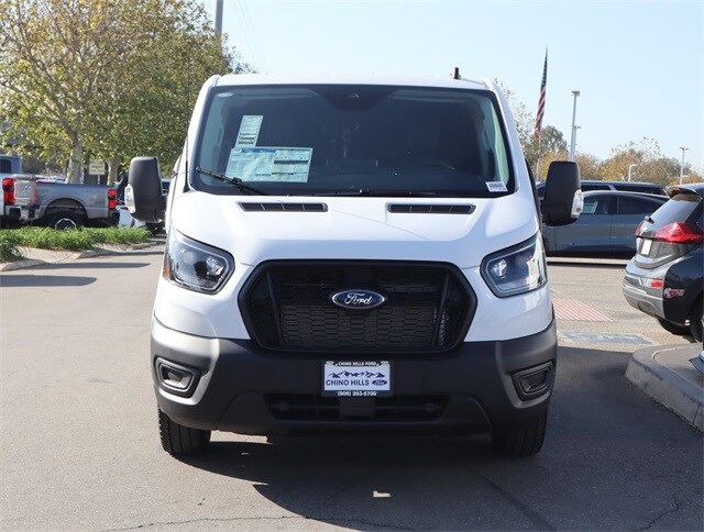 2024 Ford Transit photo 2