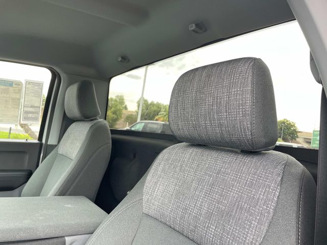 2025 Ford F-350 Super Duty XLT - Photo 32