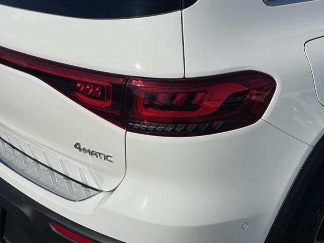 2023 Mercedes-Benz EQB 300 photo 3