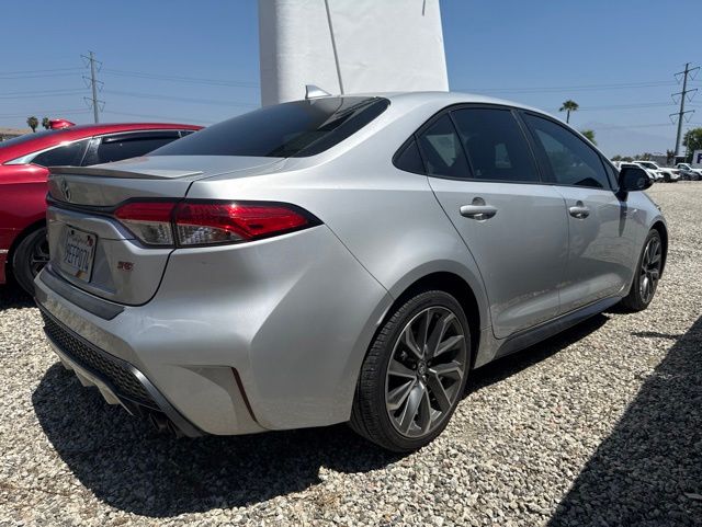 2020 Toyota Corolla SE photo 3