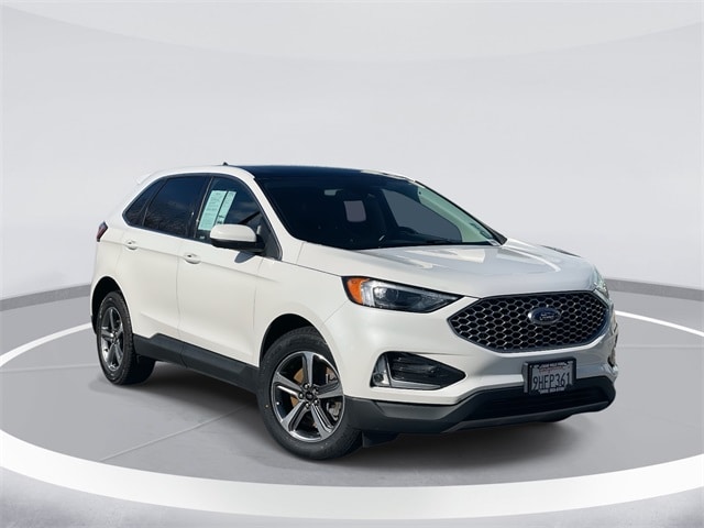 2023 Ford Edge SEL's photo