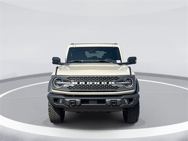 2025 Ford Bronco Badlands photo 2