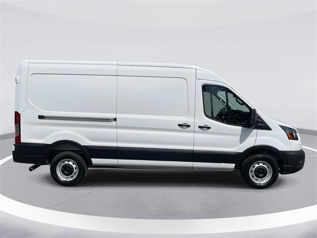 2025 Ford Transit photo 2