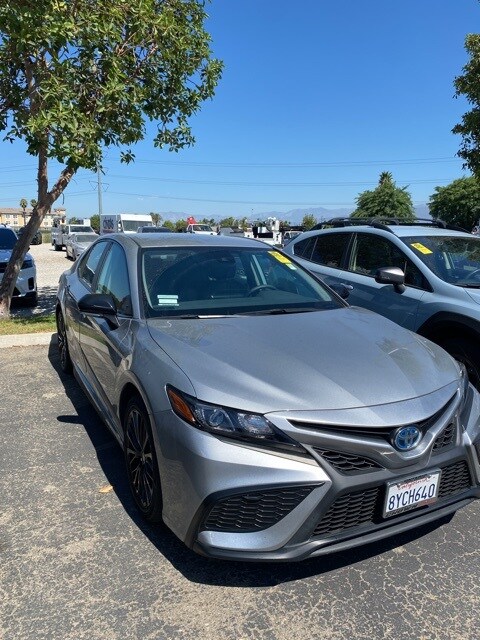 2022 Toyota Camry Hybrid photo 4