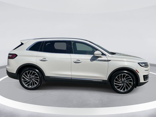 2019 Lincoln Nautilus Reserve photo 2