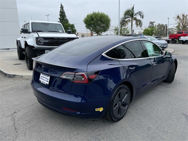 2019 Tesla Model 3 Standard Range Plus photo 4