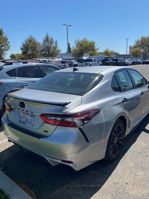 2022 Toyota Camry Hybrid photo 3
