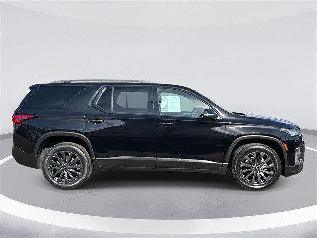 2023 Chevrolet Traverse RS photo 3