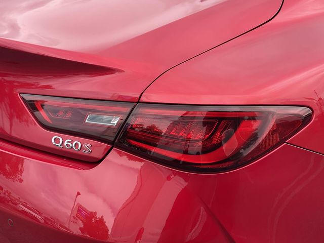 2022 INFINITI Q60 Red Sport 400 photo 6