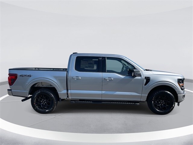 2025 Ford F-150 XLT photo 3