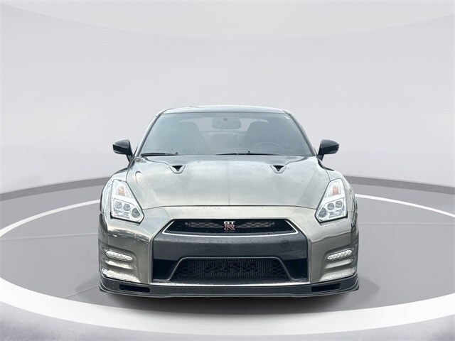 2010 Nissan GT-R Premium photo 2