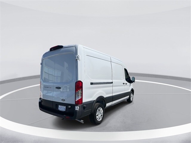 2025 Ford Transit photo 2