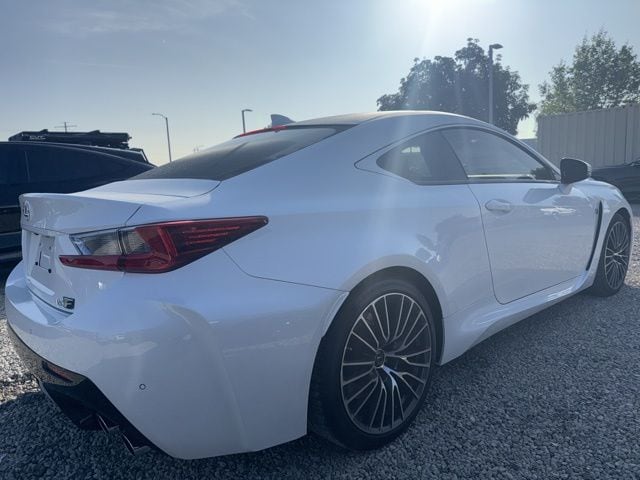 2015 LEXUS RC F photo 3