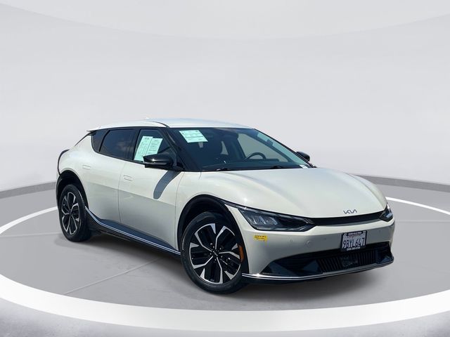 2022 Kia EV6 Wind's photo