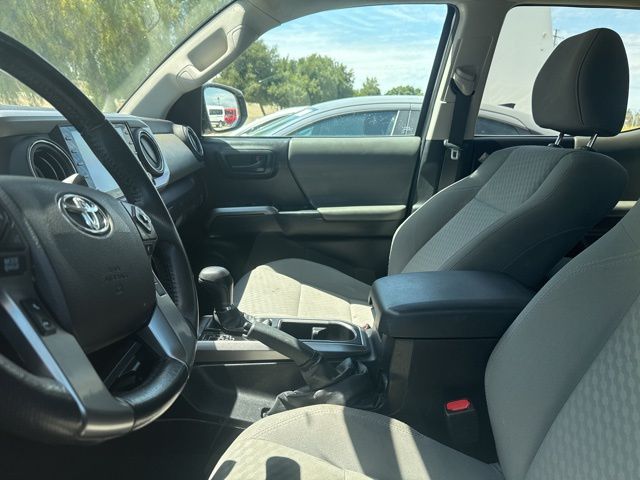 2023 Toyota Tacoma SR5 photo 6