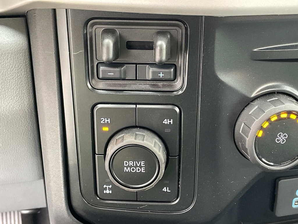 2025 Ford F-350 Super Duty XLT - Photo 16